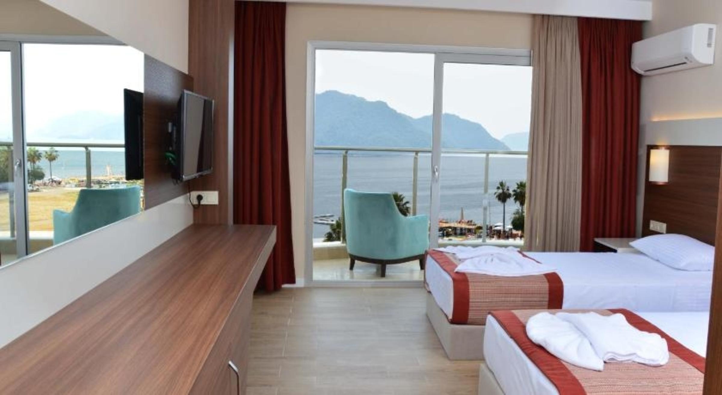 فندق Sunway Club 3*